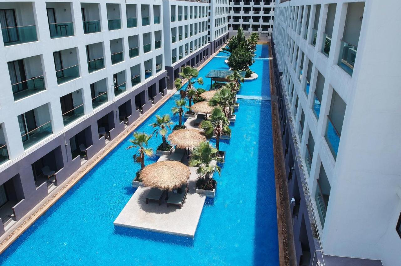 Woraburi Pattaya Resort & Spa Bagian luar foto